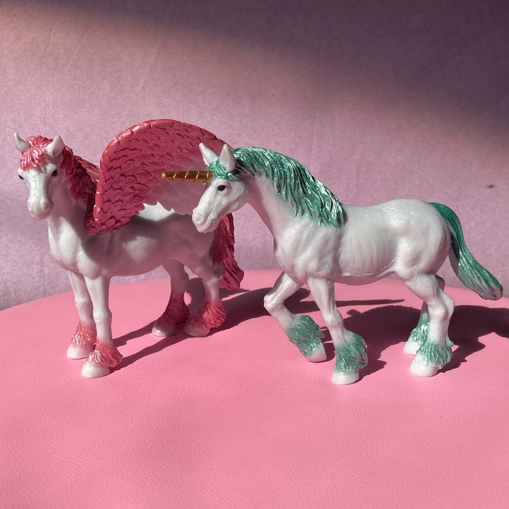 (3) 2013 Glittery Sparkly Pegasus Horse Toy Figurines